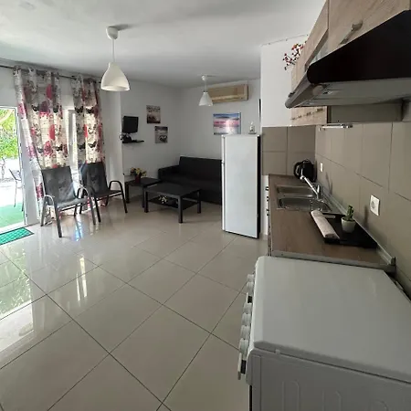 Apartment White Paradise *